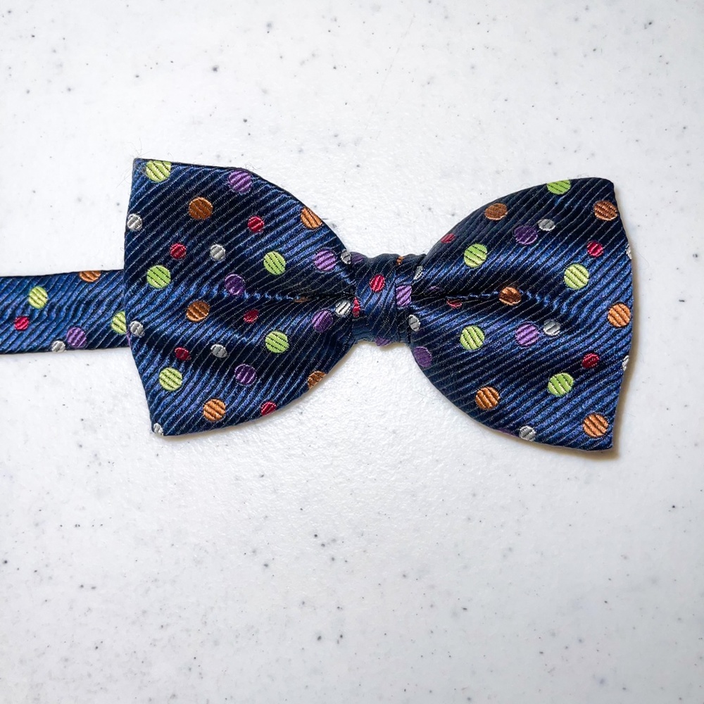 Blue Bow Tie w/Colorful Polka Dots